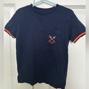 Boys size 6 navy tee shirt.